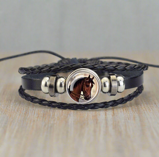 Black Horse Bracelet 🌑🐴